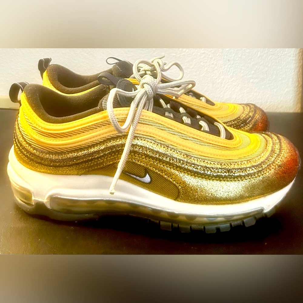 Air max 97 metallic golden gals woman’s size 7.5